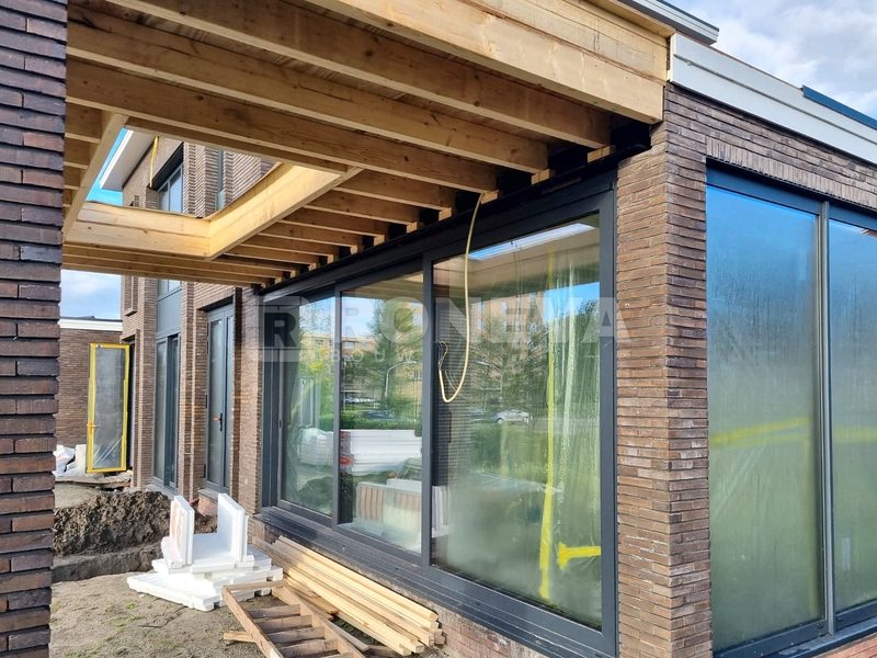 Aanbouw met betonvloer, tijdens de werkzaamheden (3)