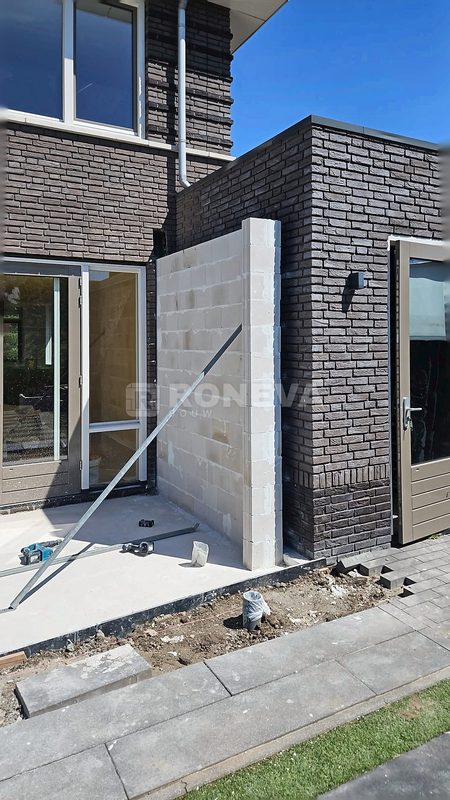 Aanbouw met betonvloer, tijdens de werkzaamheden (4)
