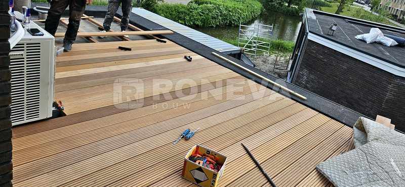 Lichtstraat en dakterras, tijdens de werkzaamheden (1)