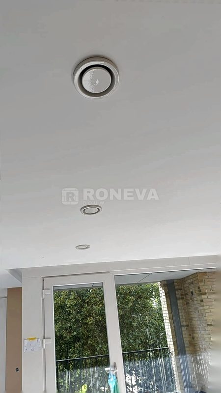 Verlaagd plafond met metalstud, na oplevering (1)